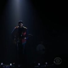 VIDEO: Watch Tom Walker Perform 'Leave a Light On' on THE LATE LATE SHOW WITH JAMES C