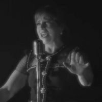 VIDEO: Maxine Linehan Shares 'The Perfect Year' Music Video