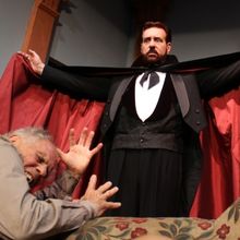 Review: DRACULA at Elmwood Playhouse