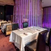 BWW Review: UN PLAZA GRILL for Casually Elegant, Delightful Dining