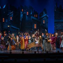 Review: A CHRISTMAS CAROL at Pabst Theater