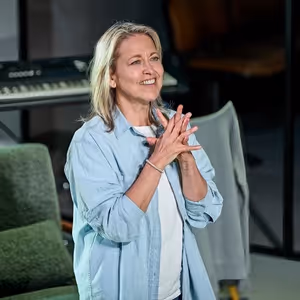 Review: THE UNBELIEVERS, Starring Nicola Walker
