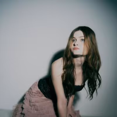 Queen Anne Releases New Single "Greyhound"