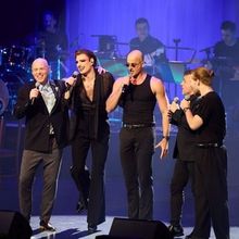 Review: WHAT’S THE BUZZ? – ADELAIDE CABARET FESTIVAL 2026 at Adelaide Festival Th