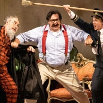 Review: LAZEBN&Iacute;K SEVILLSK&Yacute; v N&aacute;rodn&iacute;m divadle