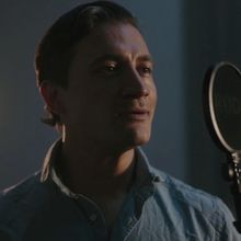 Video: Dean John-Wilson Performs 'In The Light' From A MIRRORED MONET