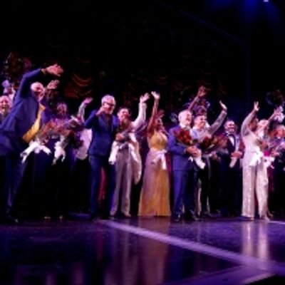 Photos: The Cast of SOME LIKE IT HOT Takes Their Opening Night Bows