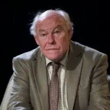 Stage and Screen Actor Timothy West Dies at Age 90