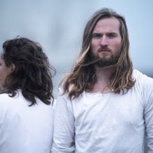 Dream-pop Duo Teepee Releases New Single 'No Reason'