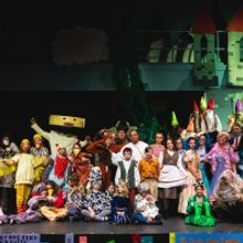 Review: STINKY CHEESE MAN: AND OTHER FAIRLY STUPID TALES at DreamWrights