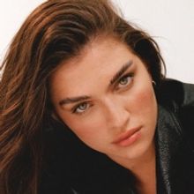 Mae Muller Shares New Single 'I Just Came to Dance'