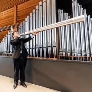 Organist Paul Jacobs Appears as Soloist With Edmonton Symphony Orchestra