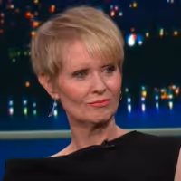 VIDEO: Cynthia Nixon & Kristin Davis Talk SEX & THE CITY Reboot on COLBERT