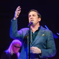 Review: Ben Jones Thinks It & We Know It In BEN JONES I THINK I'M IN LOVE at Chelsea…