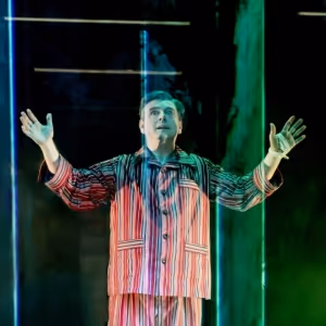Review: Michael Sheen stars in NYE, National Theatre