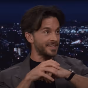 Video: Jonathan Bailey Calls Ariana Grande and Cynthia Erivo 'Amazing Talents' on…