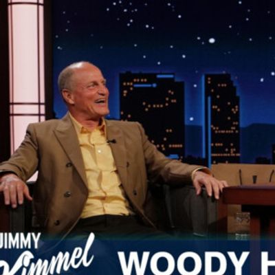 Woody Harrelson Reveals Emmys Bathroom Run-In With Kimmel and Matthew McConaughey