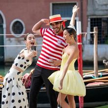 Video/Photos: Ashley Park & More in EMILY IN PARIS Season 5 Trailer