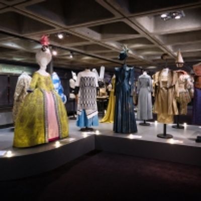 BWW Interview: Carol Lingwood Talks Costume at the National Theatre