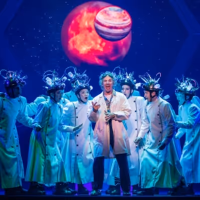 Review: BACK TO THE FUTURE: THE MUSICAL at CAA Ed Mirvish Theatre