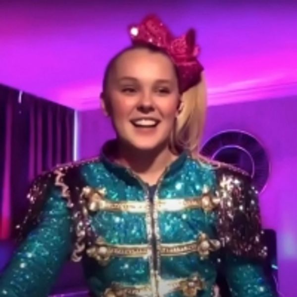 VIDEO: JoJo Siwa Shares Details About Her Upcoming Nickelodeon Musical - Broadway Theater Video