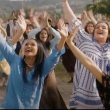 Video: Watch West End Hopefuls Compete to Be the New Stars of MAMMA MIA!