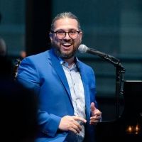 BWW Review: Jaime Lozano Sings With And Plays For His FAMILIA In SONGS BY AN…