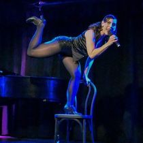 Review: Dawn Derow Brings Finesse And Power to SING HAPPY at The Triad Theater