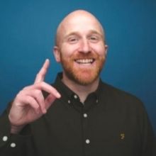 Edinburgh 2022: Review: RAY BRADSHAW: BALD GINGER, Waverley Bar