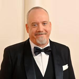 Paul Giamatti Cast in Mystery Horror Film BOUTIQUE