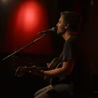Josh Radnor Announces Debut Solo EP