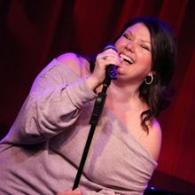 Review: Jane Monheit's THE MERRIEST Is a Seasonal Splash at Birdland