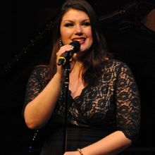 Review: Jane Monheit & Band Bring Smokin' Hot Music to Smoke Jazz & Supper Club