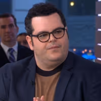 VIDEO: Josh Gad Talks FROZEN 2's Huge Opening Weekend on GMA Video
