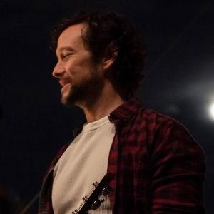 Video: Watch Joseph Gordon-Levitt in the Trailer for New Movie Musical FLORA & SON From ONCE Creator John Carney