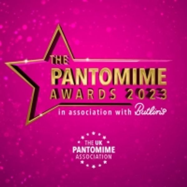 Carrie Hope Fletcher, Rob Madge, Clive Rowe, and Vernon Kay Among 2023 Pantomime Awar Photo