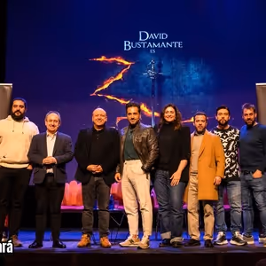 PHOTOS: EL ZORRO, protagonizado por David Bustamante, se presenta en el Teatro La…