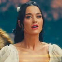 Video: Katy Perry Stars in WIZARD OF OZ-Inspired Promo For AMERICAN IDOL Video
