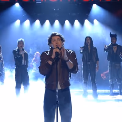 Video: THE LOST BOYS Cast Performs 'My Heart With You' and 'Belong to Someone'