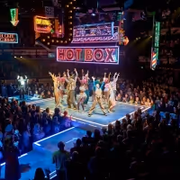 Review: GUYS & DOLLS, Bridge Theatre