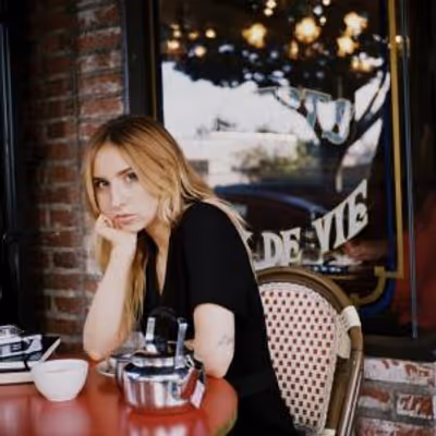 Emmalee Rainbow to Release CAFÉ SOCIETY EP on Boo, Forever Records
