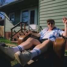 Darrin Bradbury Shares Video for New Track 'Busted World'