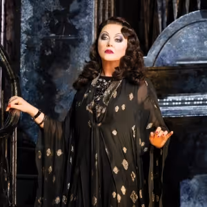 Review Roundup: SUNSET BOULEVARD Led By Sarah Brightman in Australia