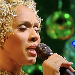 Video: Deborah Cox Performs 'Believe In Yourself' From THE WIZ on TAMRON HALL