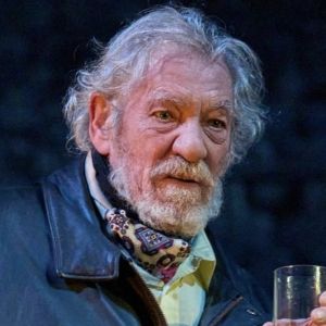 Sir Ian McKellen Pulls Out of PLAYER KINGS Tour Following Onstage Fall