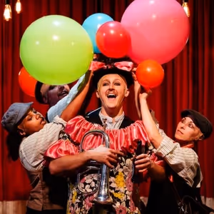 Review: A CHILD'S CHRISTMAS IN WALES, Online