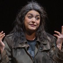 Photos: Cecily Strong Goes Solo in THE SEARCH FOR SIGNS OF INTELLIGENT LIFE IN THE UN