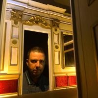 Thaddeus Phillips to Present ZOO MUNDO