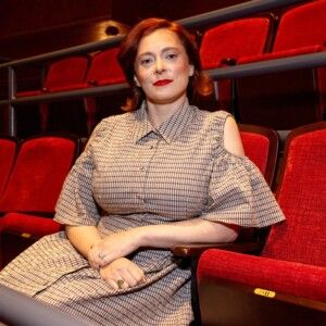Debut of the Month: Rachel Bloom in THE IMAGINARY INVALID - 'Let Us Make You Laugh'