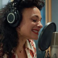 Video: 'Pretty Little Dead Things' Preview From PADDINGTON THE MUSICAL Video